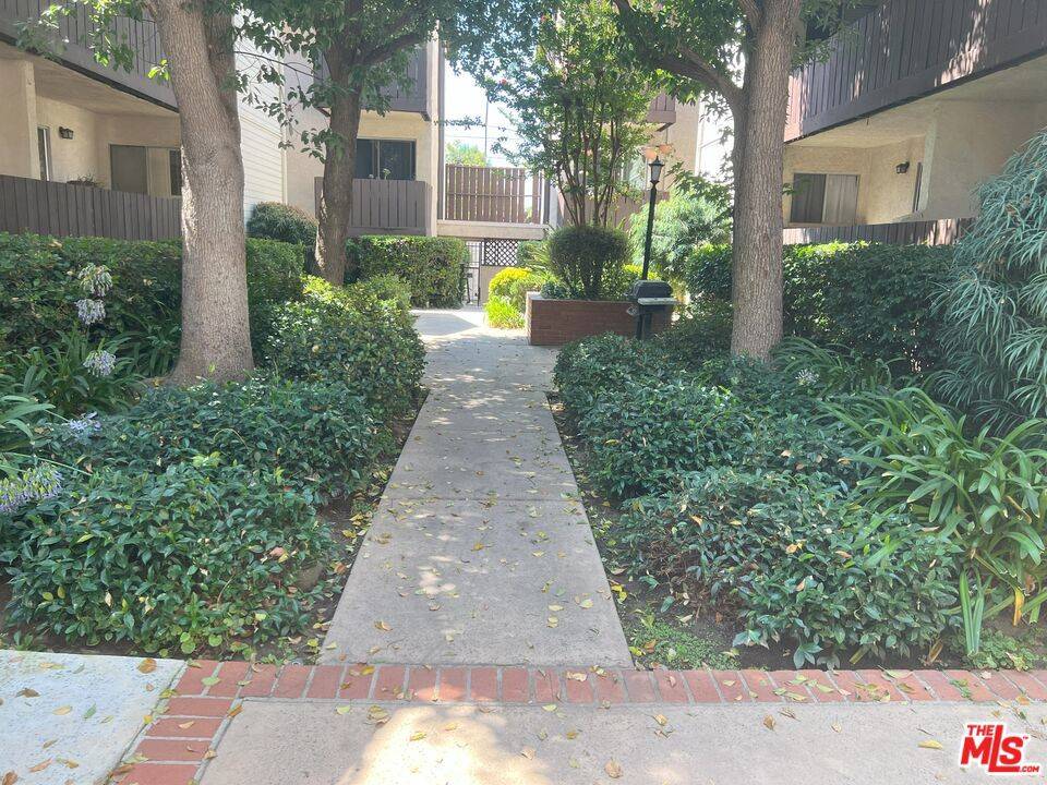 Van Nuys, CA 91411,15070 Victory BLVD #103