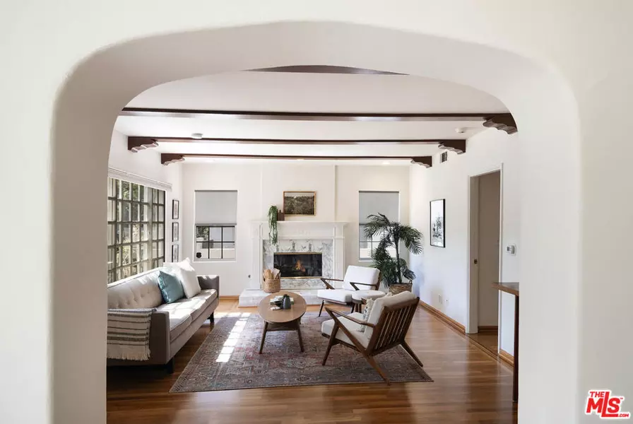 331 N Sweetzer AVE, Los Angeles, CA 90048