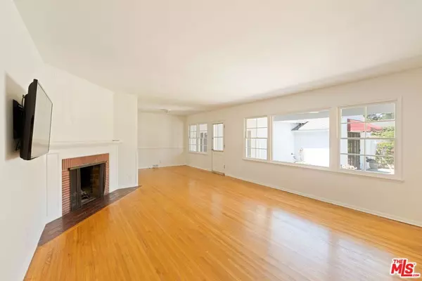 Santa Monica, CA 90402,315 26th ST