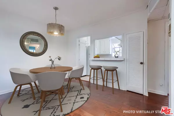 Los Angeles, CA 90049,352 S Barrington AVE #12
