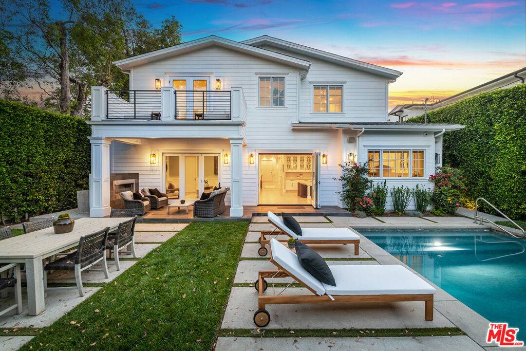 Toluca Lake, CA 91602,4402 Ledge AVE