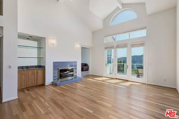 Pacific Palisades, CA 90272,2030 Palisades DR