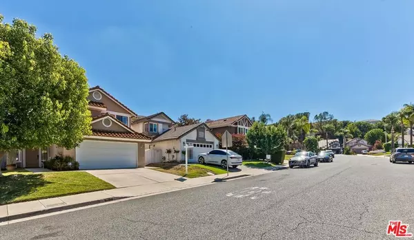 Agoura Hills, CA 91301,26816 Cactus TRL