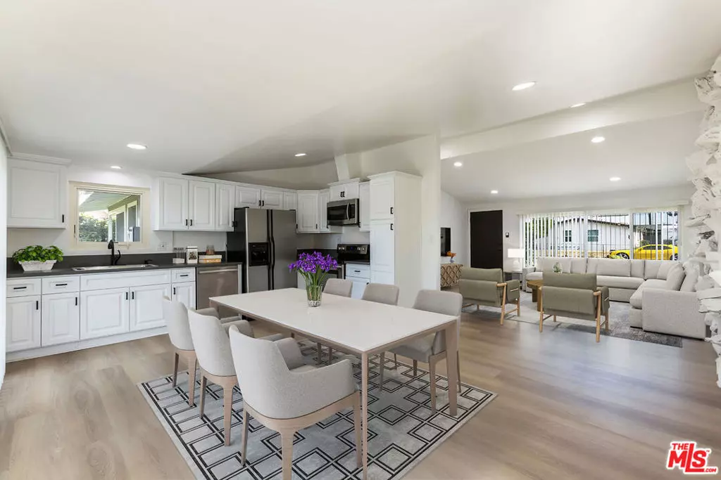 Los Angeles, CA 90061,424 Markton ST