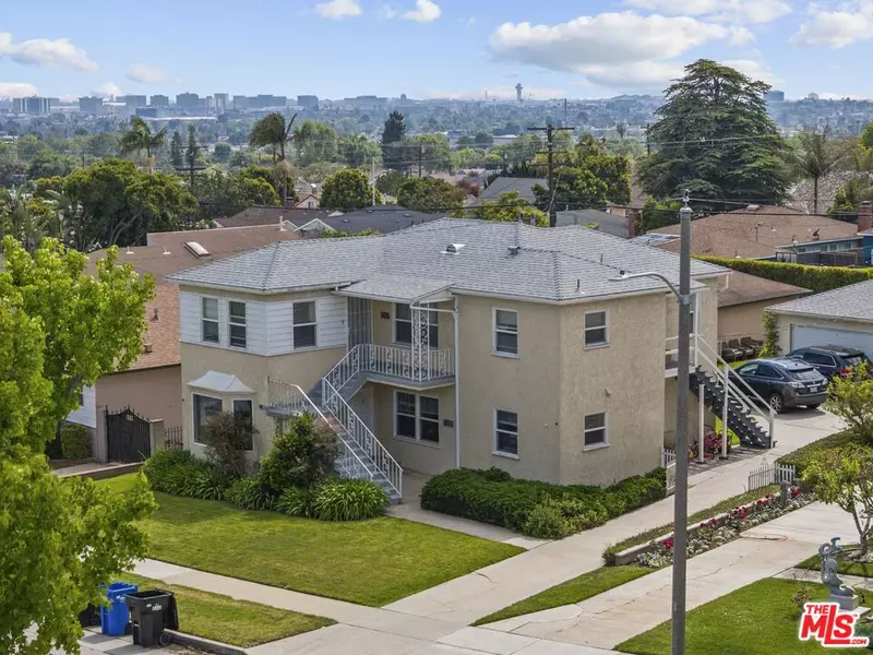 6111 S Fairfax AVE, Los Angeles, CA 90056