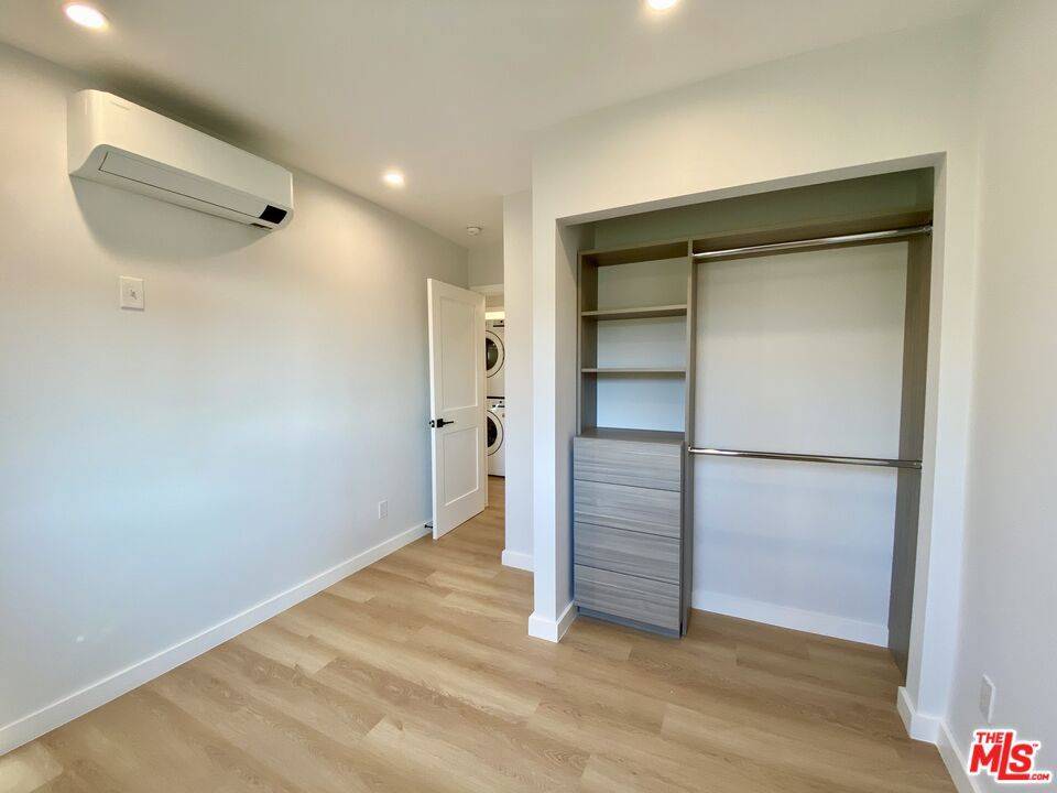 3207 W 3rd ST #3A, Los Angeles, CA 90020