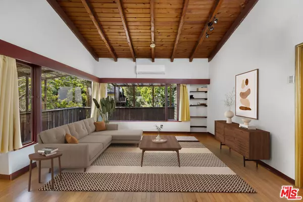 6933 Vanland TRL, Los Angeles, CA 90068