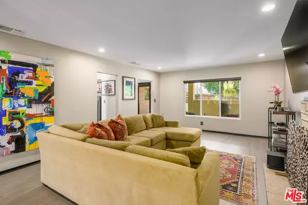 Northridge, CA 91324,18839 Plummer ST