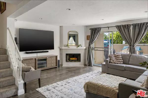 Simi Valley, CA 93065,2731 Erringer RD #85