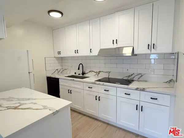 10840 Camarillo ST #9, North Hollywood, CA 91602