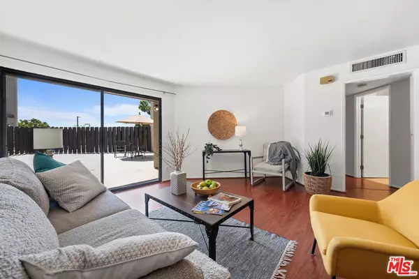 4589 Via Marisol #154, Los Angeles, CA 90042