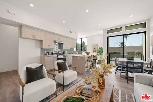 West Hollywood, CA 90046,1204 N Orange