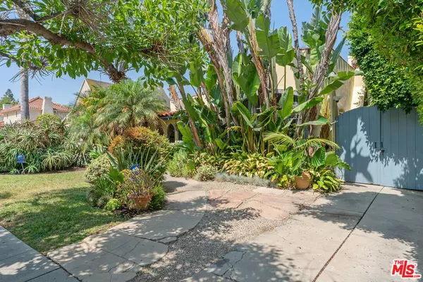 Los Angeles, CA 90005,809 S Muirfield RD