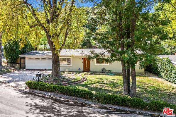 4801 Excelente DR, Woodland Hills, CA 91364