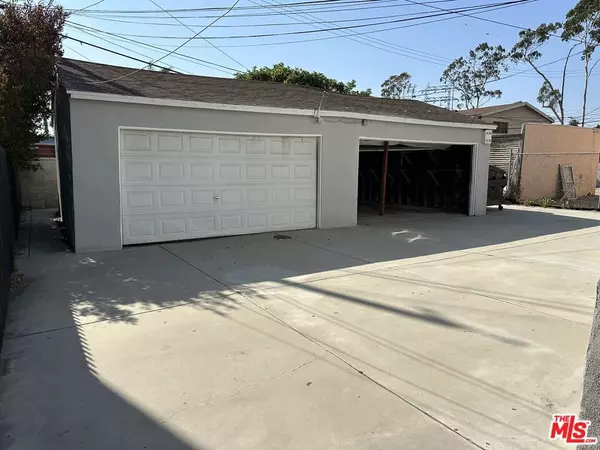 Los Angeles, CA 90016,2525 Thurman AVE