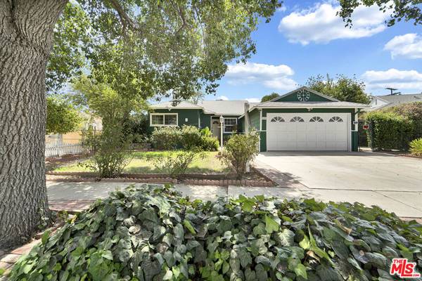 8045 Garden Grove AVE, Reseda, CA 91335