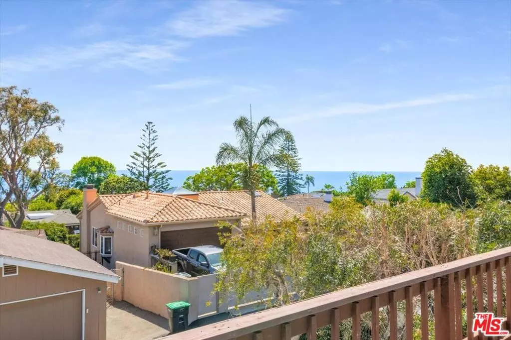 Laguna Beach, CA 92651,11 S Callecita