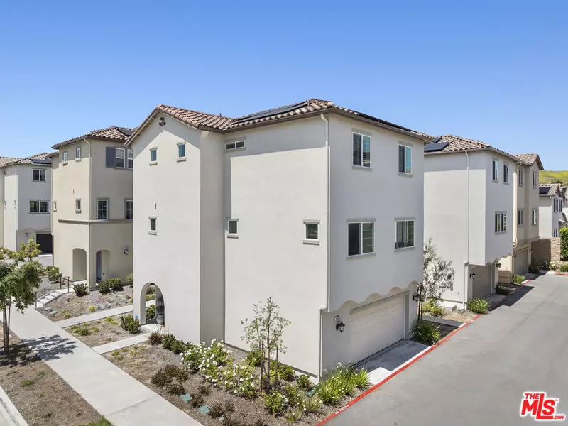 27659 S Rosewood LN, San Pedro, CA 90732