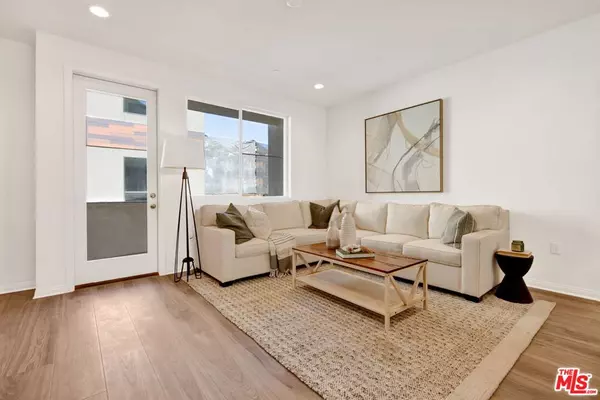 Long Beach, CA 90805,5868 Linden Ave #4