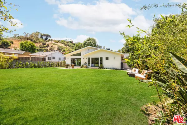 3974 S Orange DR, Los Angeles, CA 90008