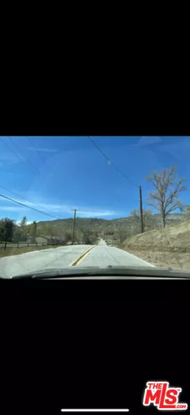 30281 Starland DR, Tehachapi, CA 93561