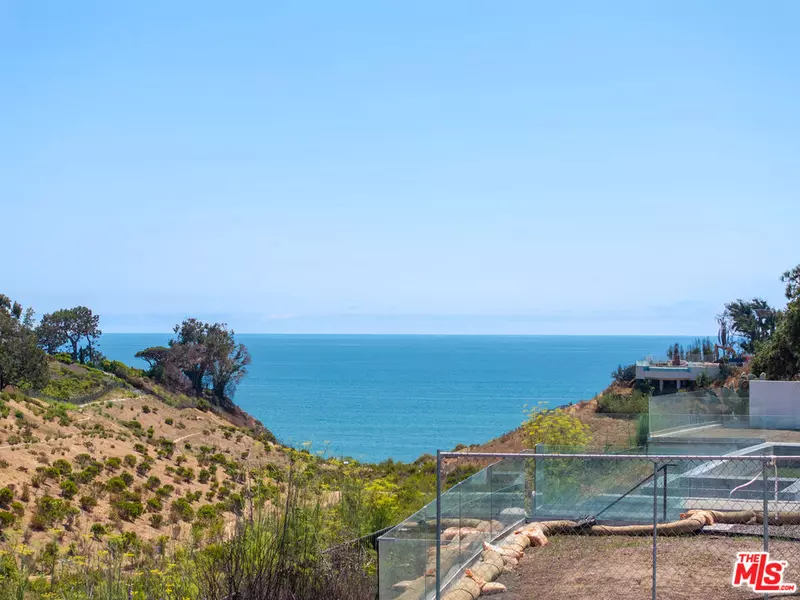 15209 De Pauw ST, Pacific Palisades, CA 90272