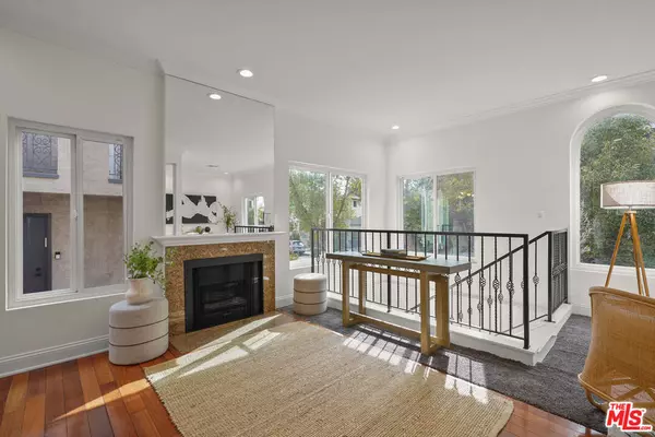 Los Angeles, CA 90035,9323 Alcott ST #101