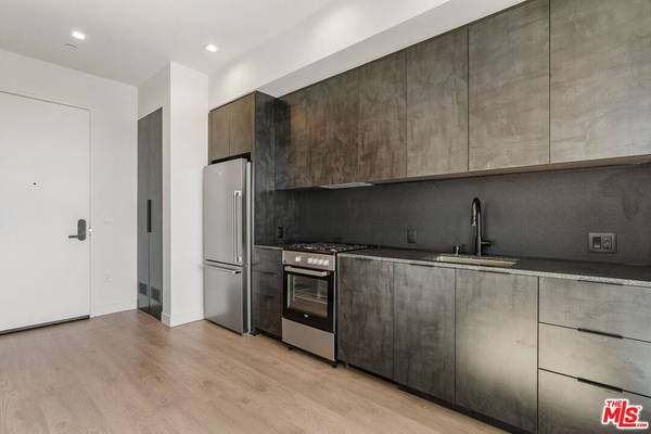 Los Angeles, CA 90034,10700 Tabor ST #506
