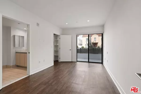 Los Angeles, CA 90048,409 Hayworth #209