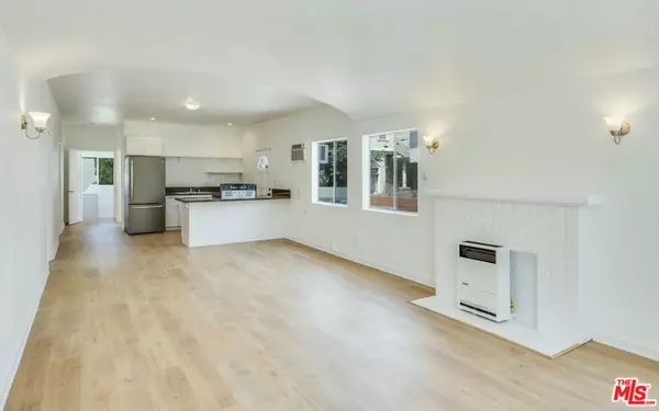 Los Angeles, CA 90018,1827 W 24th ST