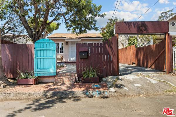 Tujunga, CA 91042,6841 Haywood ST