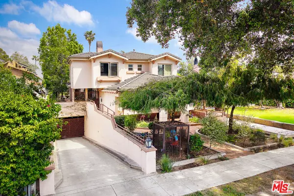 Pasadena, CA 91106,272 N Chester AVE #101