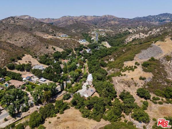 Calabasas, CA 91302,2470 Stokes Canyon RD