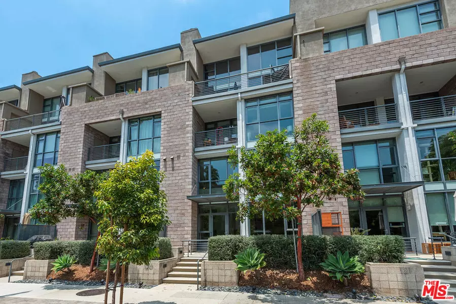 13045 Pacific #120, Los Angeles, CA 90094
