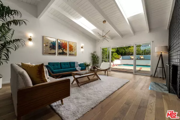 Woodland Hills, CA 91364,23020 Lita PL