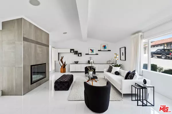 Sherman Oaks, CA 91403,14652 Deervale PL