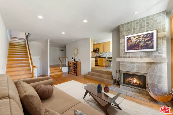 17087 Palisades CIR, Pacific Palisades, CA 90272