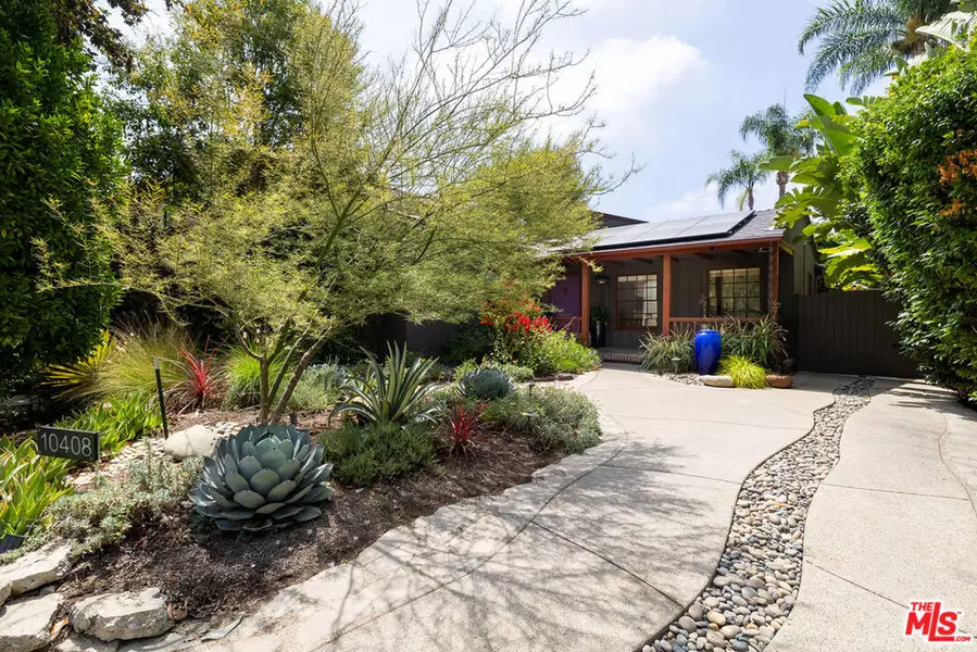 10408 Bloomfield ST, Toluca Lake, CA 91602