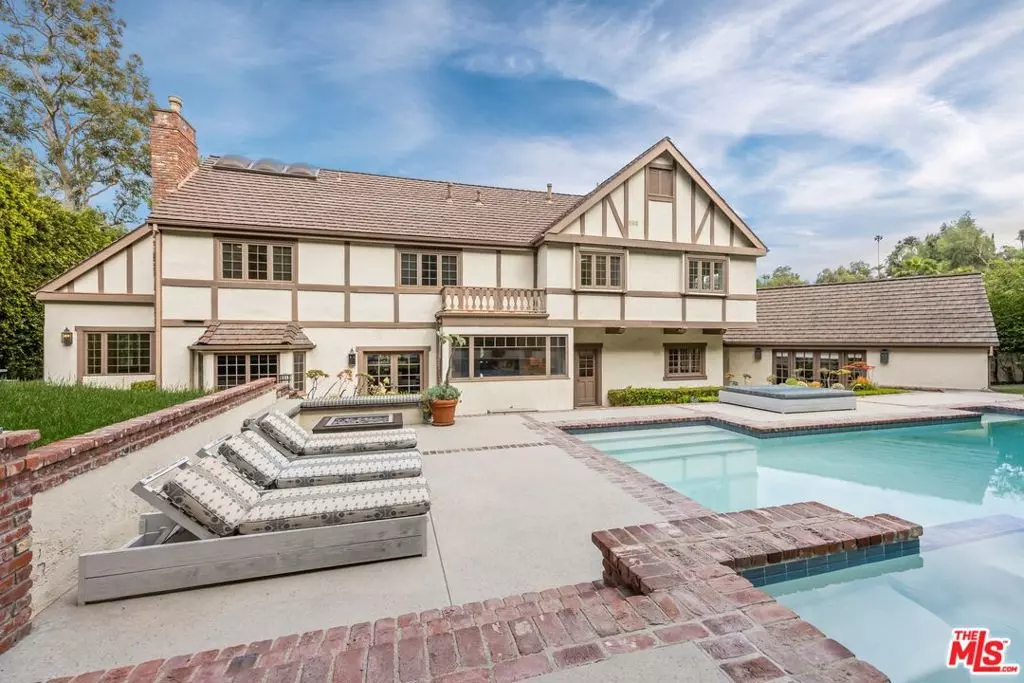 Encino, CA 91436,16754 Ashley Oaks
