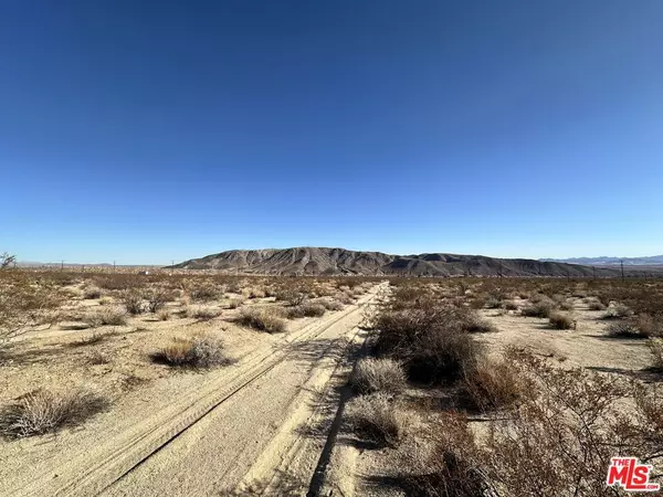 Twentynine Palms, CA 92277,4 Wolfe RD