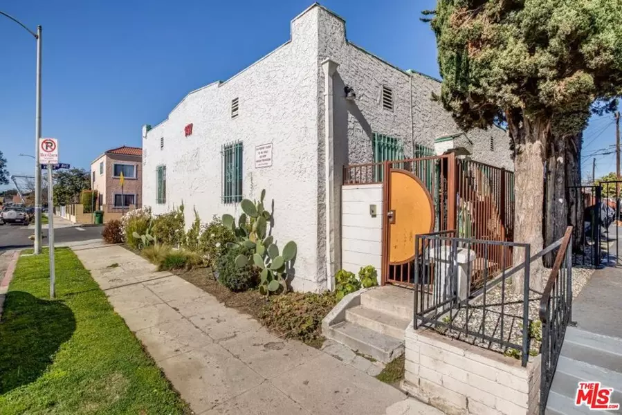 1497 W 29th ST, Los Angeles, CA 90007