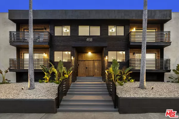 4938 Rosewood AVE, Los Angeles, CA 90004