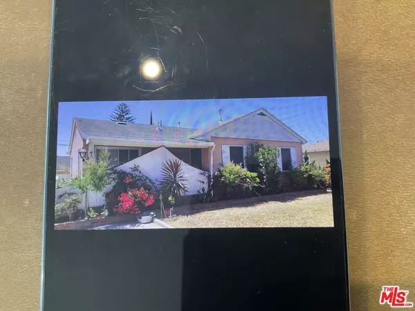 708 W 137th PL, Gardena, CA 90247