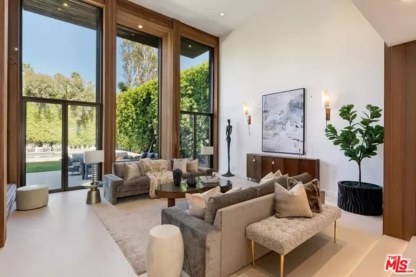 Beverly Hills, CA 90210,604 N Alpine DR