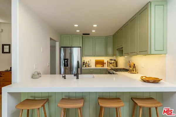 Malibu, CA 90265,6485 Zuma View PL #102