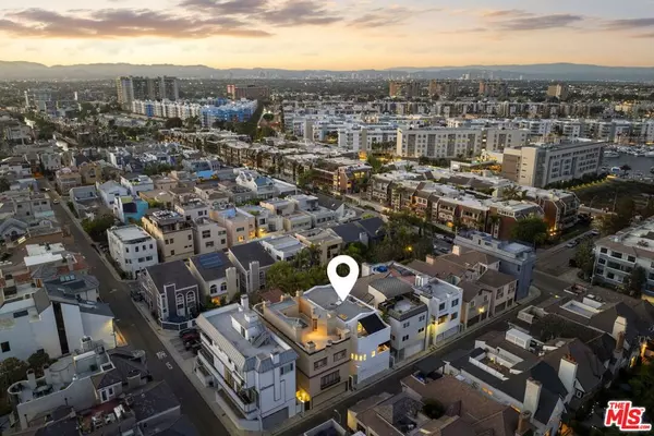 Marina Del Rey, CA 90292,120 Mast Mall