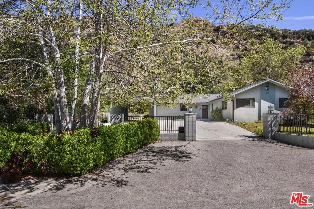Tujunga, CA 91042,2447 Stonyvale RD