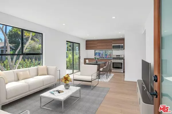 545 San Juan AVE #1, Venice, CA 90291