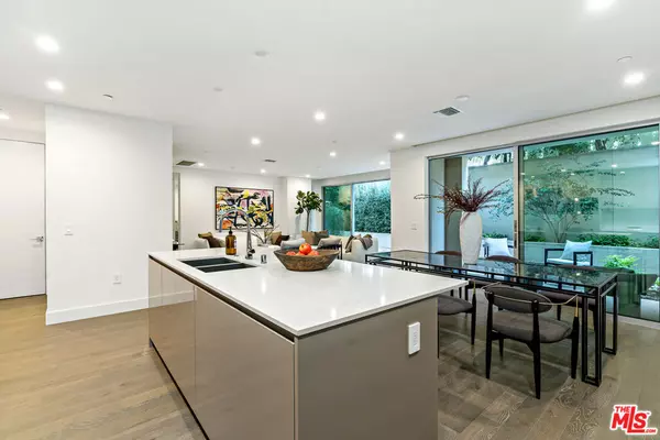 West Hollywood, CA 90069,728 N Sweetzer AVE #115