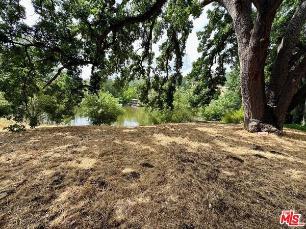 Agoura Hills, CA 91301,29371 Lake Vista DR